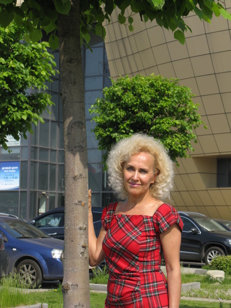 Nina Avstrih Nina Avstrih
