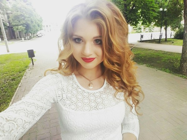 Natali Natali