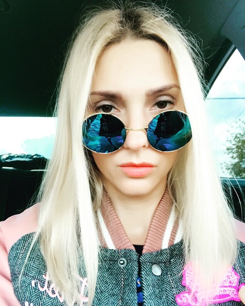Anzhela Anzhela