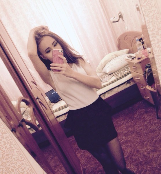 Natali Natali