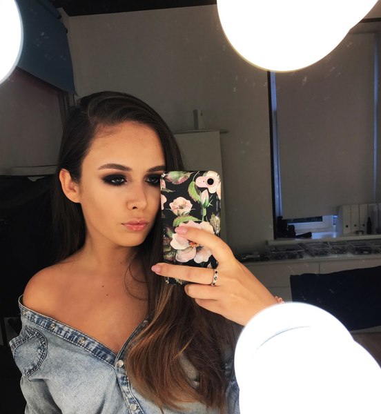 Viktorya15