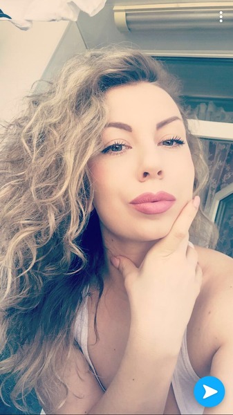 Natali Natali
