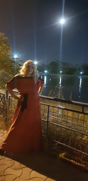 Leona