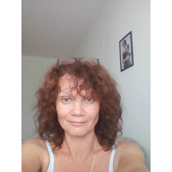Tania Tania