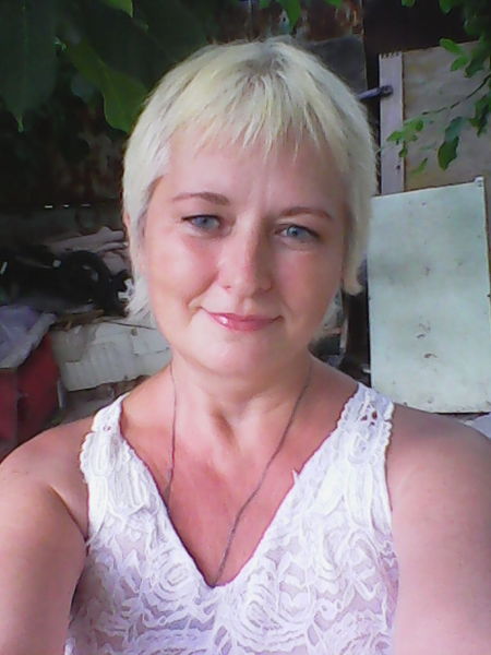 Irena Irena