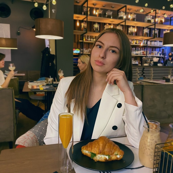 Alena Alena