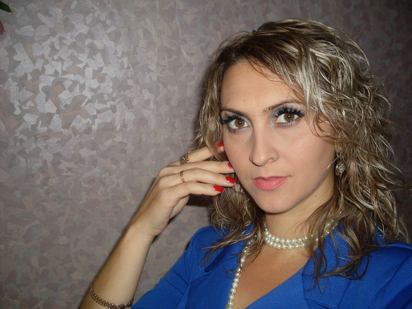 Elena Elena
