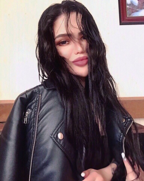 Ksenia Ksenia