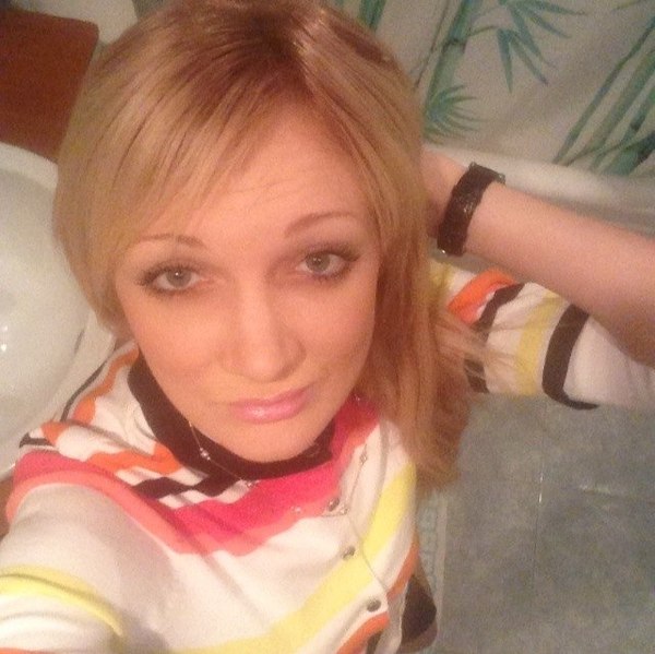 YULIA YULIA