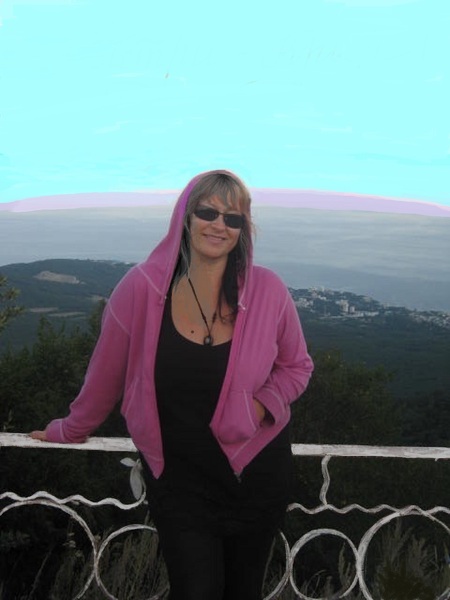 Anjelina Anjelina